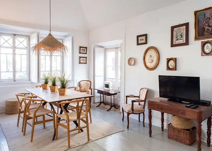 - Light Filled With Terrace Apartman *