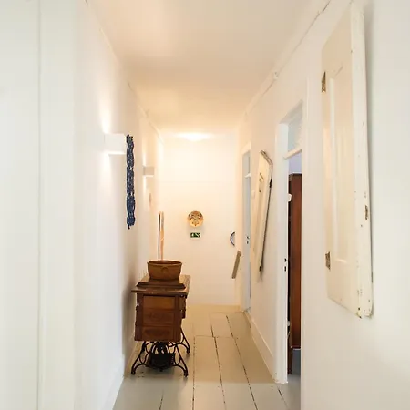 Apartment - Light Filled With Terrace Ericeira