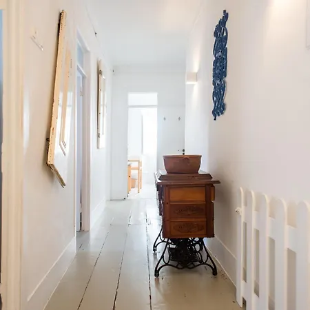 - Light Filled With Terrace Apartment Ericeira
