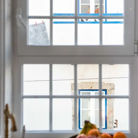 - Light Filled With Terrace